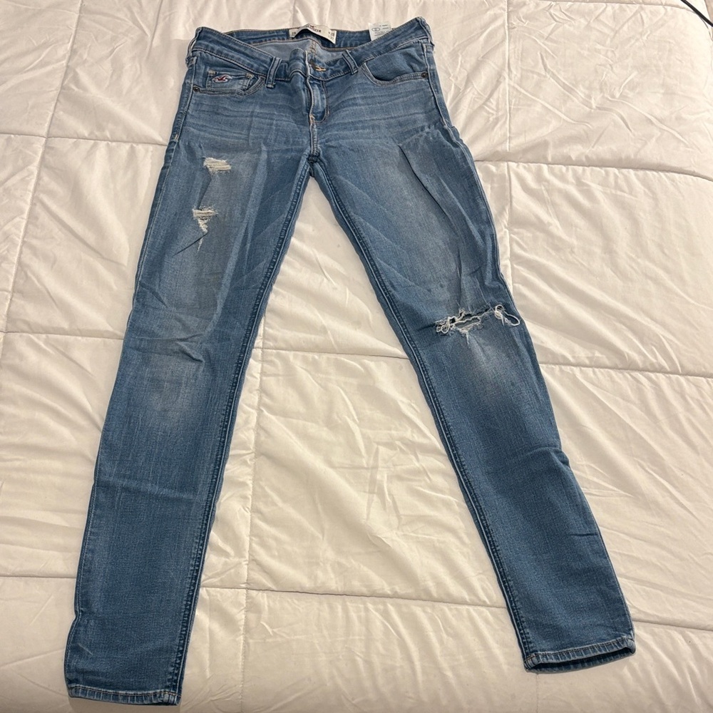 Hollister Ripped Jeggings